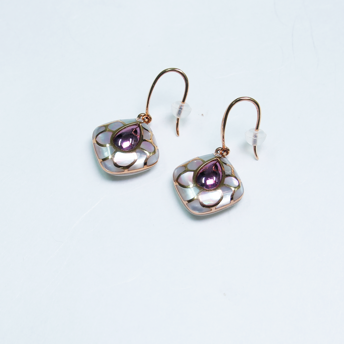 Parcie (パルシェ)K18RG・K18パープルゴールドピンクシェル&ホワイトシェルピアス